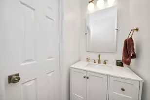 7130 Glenwood Dr, Sugar Land, TX 77479 - Photo 10