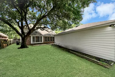 7130 Glenwood Dr, Sugar Land, TX 77479 - Photo 46