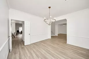 7130 Glenwood Dr, Sugar Land, TX 77479 - Photo 8