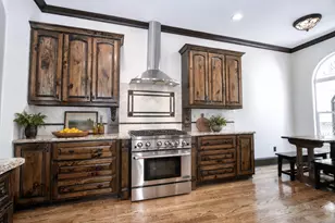 1241 W 24th St, Houston, TX 77008 - Photo 14