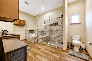 2518 Main St, Liverpool, TX 77577 - Photo 32