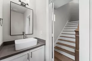 954 Fisher St, Houston, TX 77018 - Photo 18