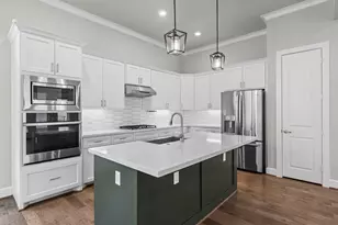 954 Fisher St, Houston, TX 77018 - Photo 12