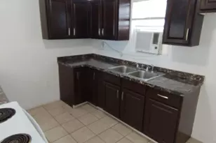 3718 Ave M 1/2, Galveston, TX 77550 - Photo 8