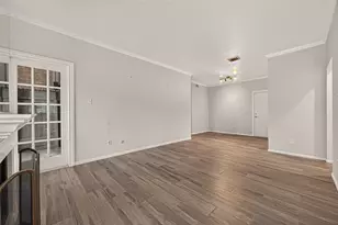 1201 Bering Dr, Houston, TX 77057 - Photo 6