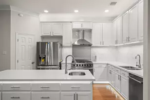 4023 Breakwood Dr, Houston, TX 77025 - Photo 10