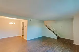742 Memorial Mews St, Houston, TX 77079 - Photo 8