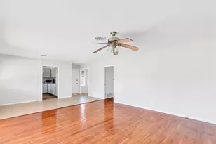 8706 Ferris Dr, Houston, TX 77096 - Photo 6