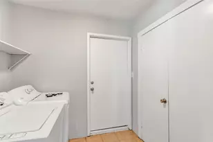 8706 Ferris Dr, Houston, TX 77096 - Photo 20