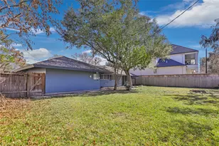 8706 Ferris Dr, Houston, TX 77096 - Photo 24