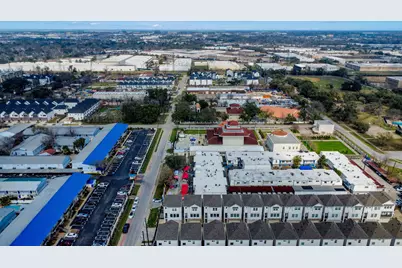 8320 Brecha Lane, Houston, TX 77055 - Photo 34