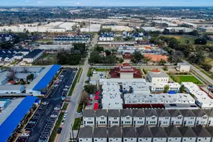 8320 Brecha Ln, Houston, TX 77055 - Photo 34