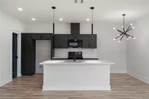 1615 Dolly Wright St, Houston, TX 77088 - Photo 2