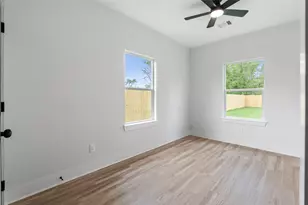 1615 Dolly Wright St, Houston, TX 77088 - Photo 6