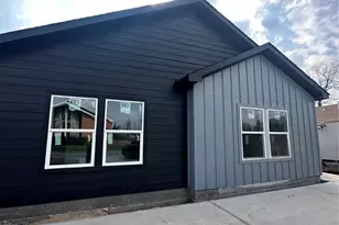 1615 Dolly Wright St, Houston, TX 77088 - Photo 2