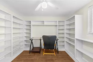 15318 Colwyn Ln, Houston, TX 77040 - Photo 24