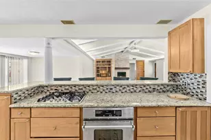 15318 Colwyn Ln, Houston, TX 77040 - Photo 8