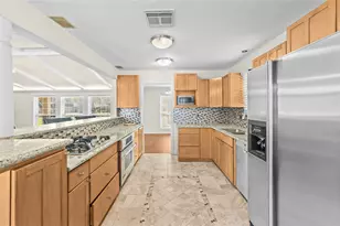 15318 Colwyn Ln, Houston, TX 77040 - Photo 6