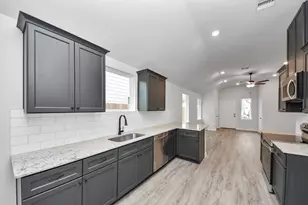 18728 Loom dr, Conroe, TX 77306 - Photo 16