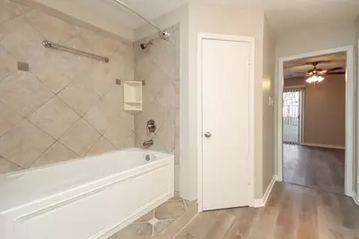 8506 Deer Meadow Drive, Houston, TX 77071 - Photo 12