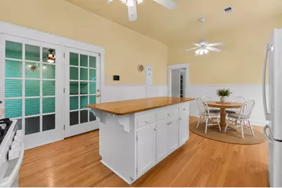 302 11th Avenue N, Texas City, TX 77590 - Photo 14