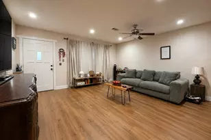 120 W Whitney St, Houston, TX 77018 - Photo 24