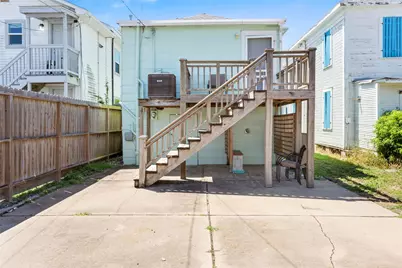 1208 Ursuline St Street, Galveston, TX 77550 - Photo 14
