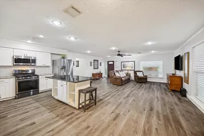 4718 Blanton Boulevard, Houston, TX 77092 - Photo 12