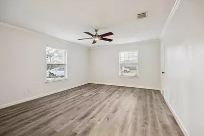 4718 Blanton Boulevard, Houston, TX 77092 - Photo 14