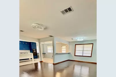 1701 Gillette Street, Baytown, TX 77520 - Photo 8