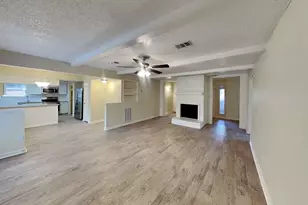 7022 Fox Knoll Ln, Humble, TX 77338 - Photo 2