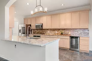 310 Cedar Lake Dr, League City, TX 77573 - Photo 8