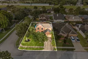 310 Cedar Lake Dr, League City, TX 77573 - Photo 36