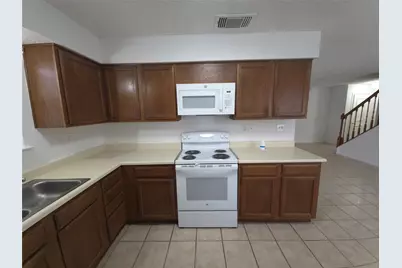 7126 Deer Creek Court, Spring, TX 77379 - Photo 10