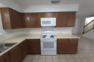 7126 Deer Creek Ct, Spring, TX 77379 - Photo 10