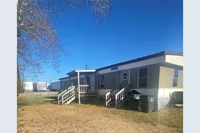 1423 Prosperity Street, El Campo, TX 77437 - Photo 2