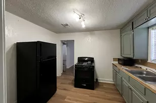 2840 Hebert St, Beaumont, TX 77705 - Photo 6