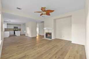 4911 Silver Fox Dr, Houston, TX 77066 - Photo 10