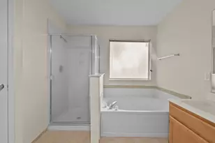 4911 Silver Fox Dr, Houston, TX 77066 - Photo 20