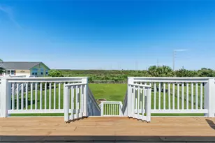 3527 9 Mile Rd, Galveston, TX 77554 - Photo 32