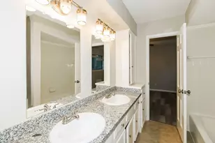 1506 Castlerock Dr, Houston, TX 77090 - Photo 18