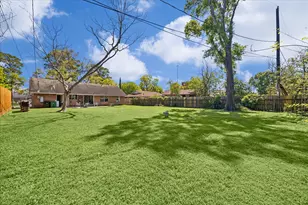 1314 W 31st St, Houston, TX 77018 - Photo 4