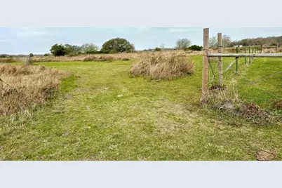 358 County Road 4521, Palacios, TX 77465 - Photo 4
