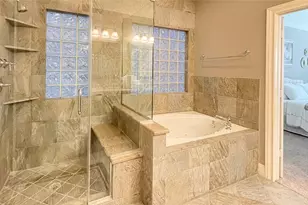 1013 Gross St, Houston, TX 77019 - Photo 32