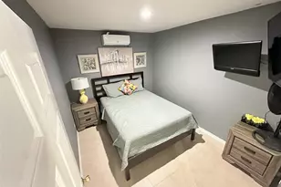 203 S 5th St, Highlands, TX 77562 - Photo 46