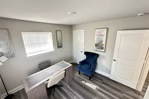 203 S 5th St, Highlands, TX 77562 - Photo 20