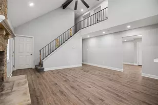 10802 Sagetrail Dr, Houston, TX 77089 - Photo 4