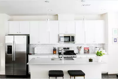 5203 Burress Springs Lane, Houston, TX 77022 - Photo 10