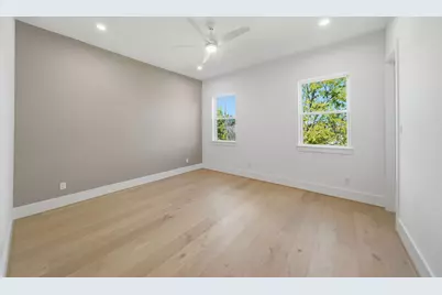 815 W 18th Street, Houston, TX 77008 - Photo 18