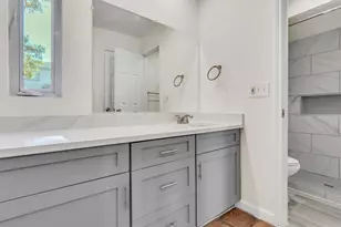 13911 Piping Rock Ln, Houston, TX 77077 - Photo 12